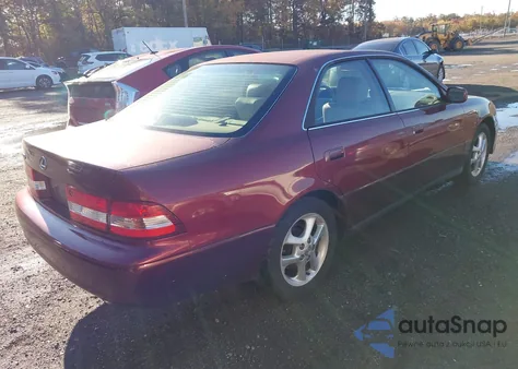 2001 Lexus Es 300 из США, поврежденный, VIN JT8BF28G510298582